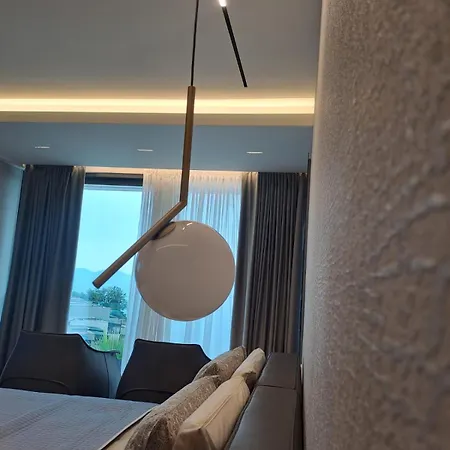 Luxury Aurora *