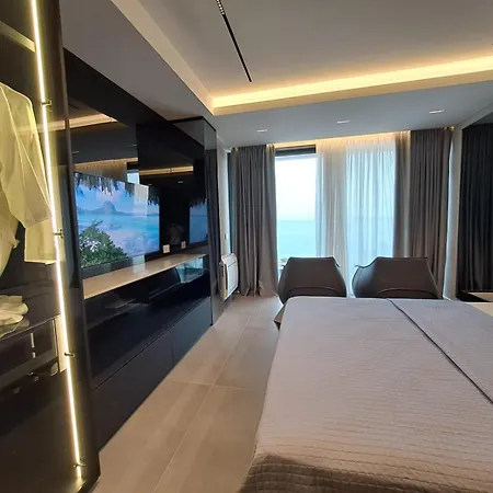 Luxury Aurora *