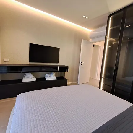 Luxury Aurora