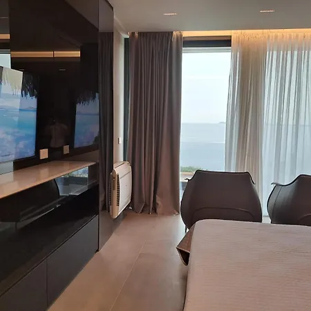 Апартаменты Luxury Aurora Влёра
